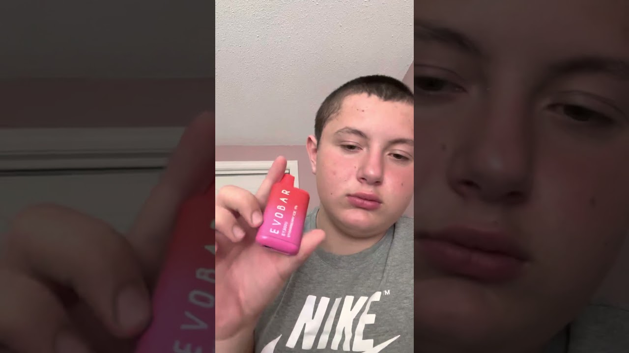 Evobar TC5000 Strawberry Ice review