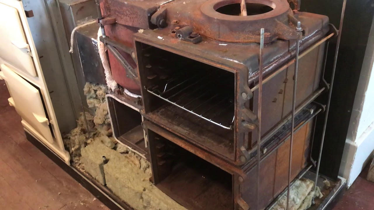 19 AGA Legacy stove assembly