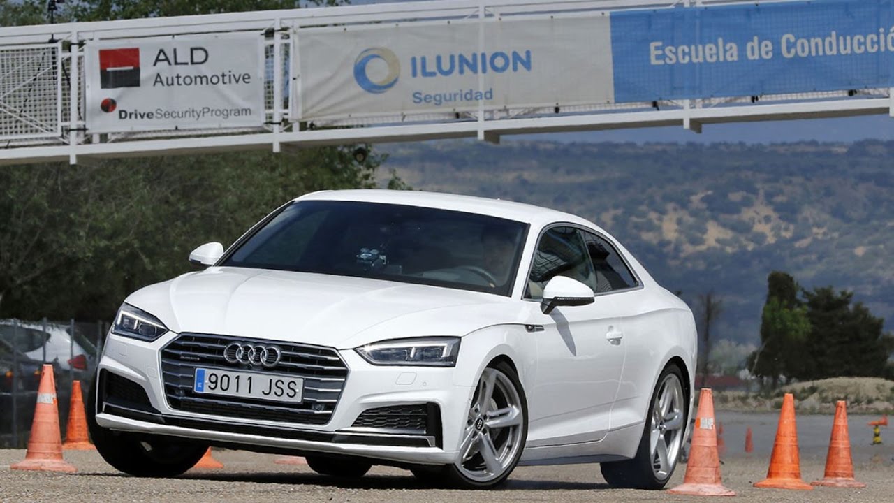 Audi A5 Coupé 2016 - Maniobra de esquiva (moose test) y eslalon | km77.com
