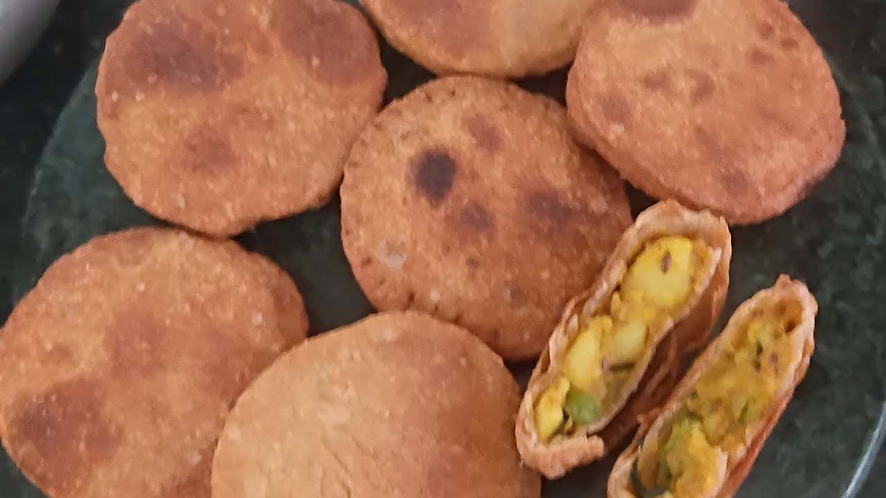 1 katori gehun ke Aate se banaen itni testi recipe/matar Aloo ki khasta kachori //#food .