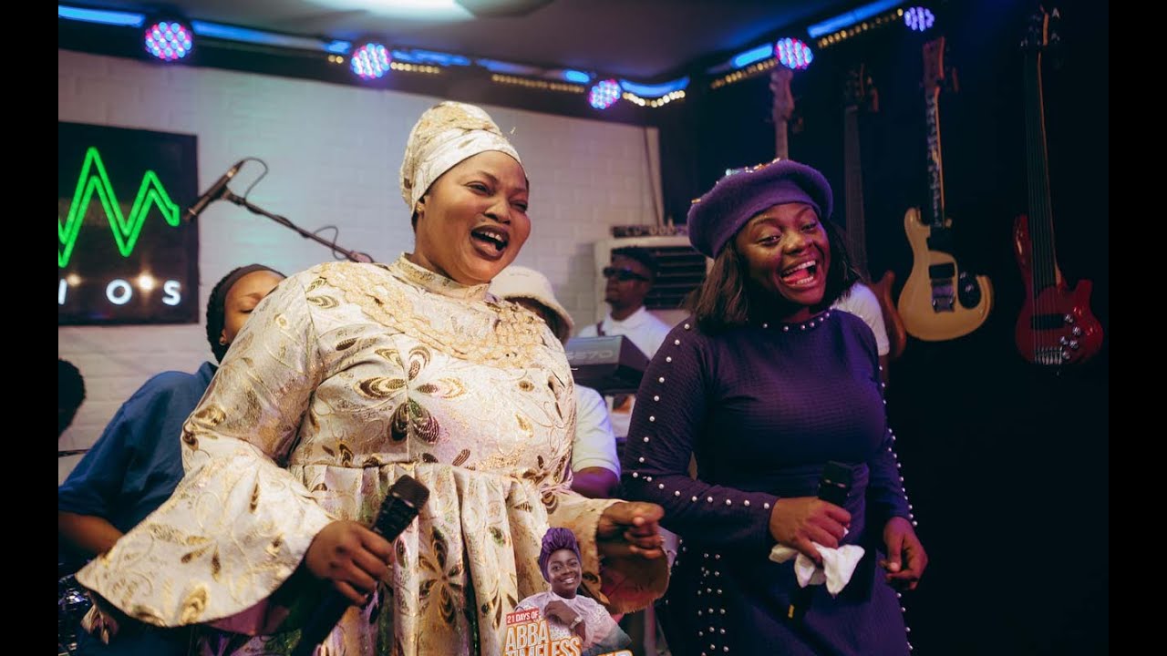 Busola Oke Eleyele ministering at 21 Days of Abba Timeless Worship with Adeyinka Alaseyori