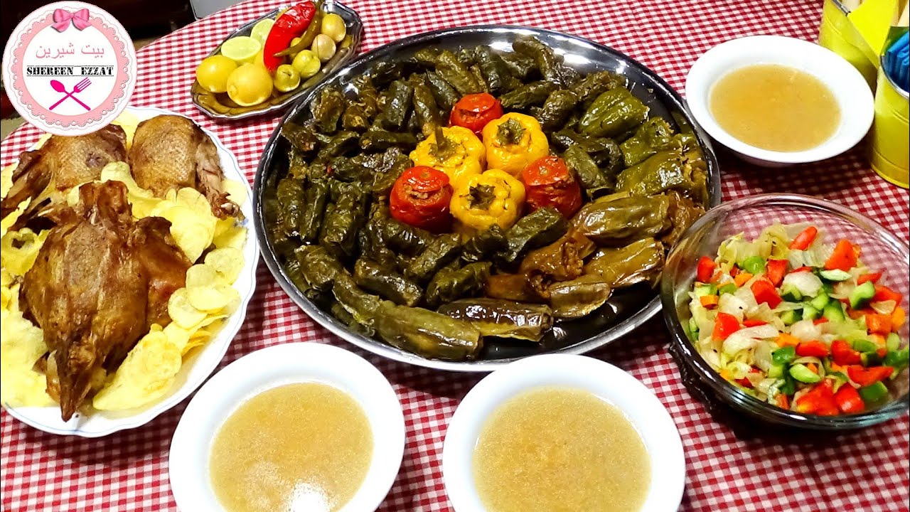 غدانا النهاردة مناسب لاجواء البرد والمطر (محشى مشكل وبط محمر)