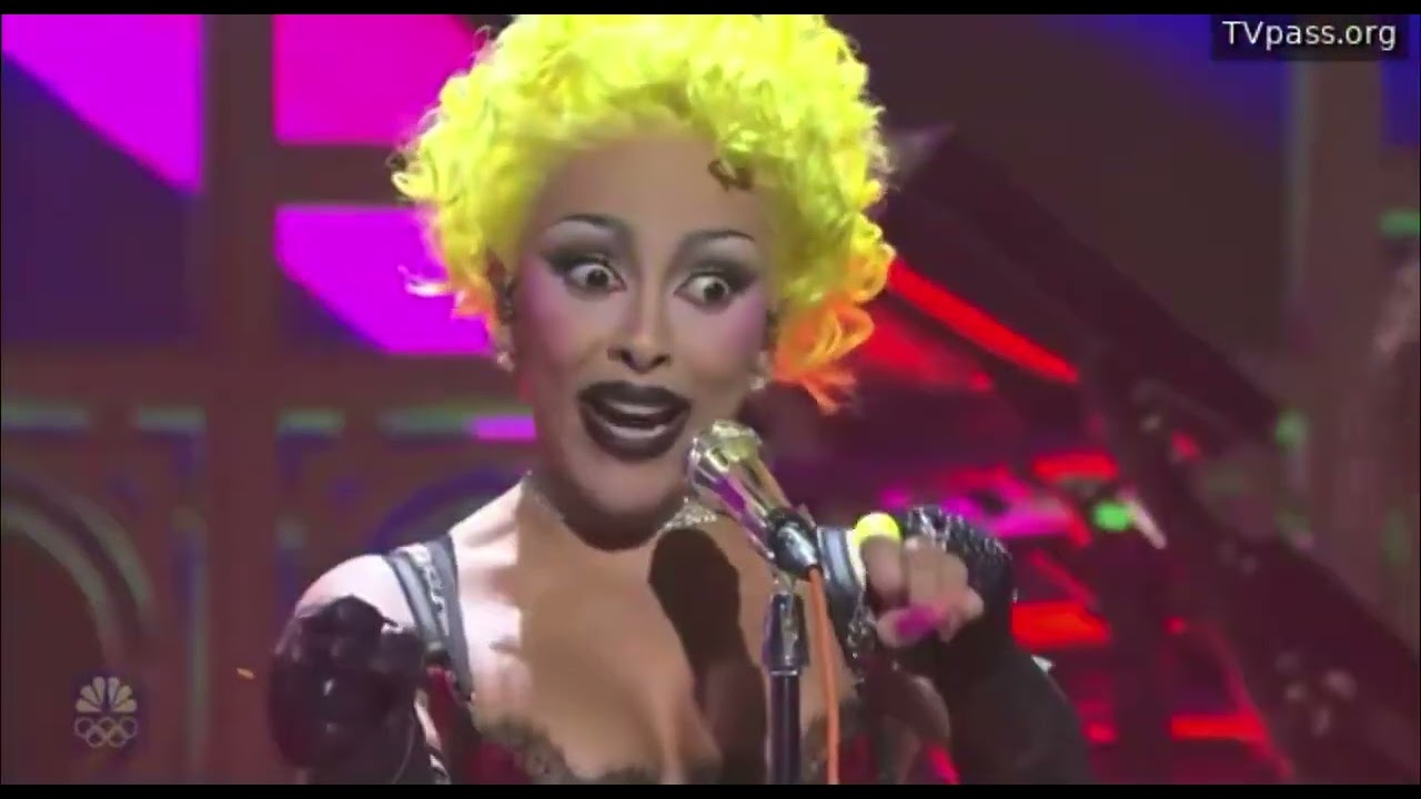 Doja Cat - AAAHH! MEN! (Live performance on SNL)