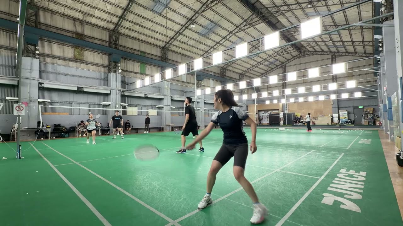2026.1.6｜企鵝團｜羽鞋打球｜11｜全宥.維尼 vs 莊妹.偉彥