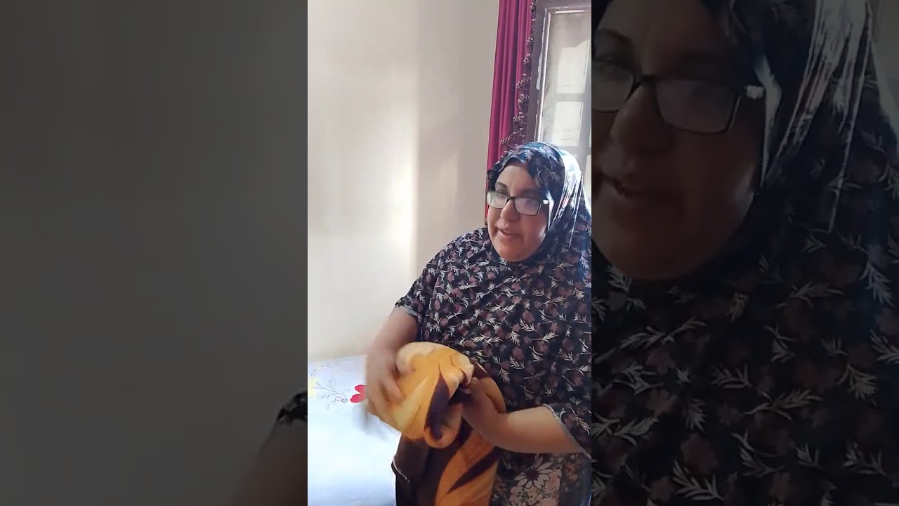تعالو نفض وامري لله  شوفوني وانا بتخبط  ف رجلي وسيبتها عشان تركزووو لنفسكوو