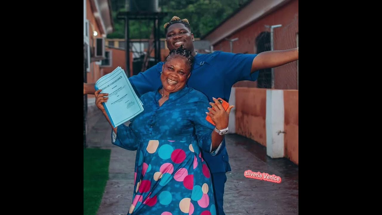 See What Happened Between Untouchable Comedy Mother 💜 And Flower boy comedy mum