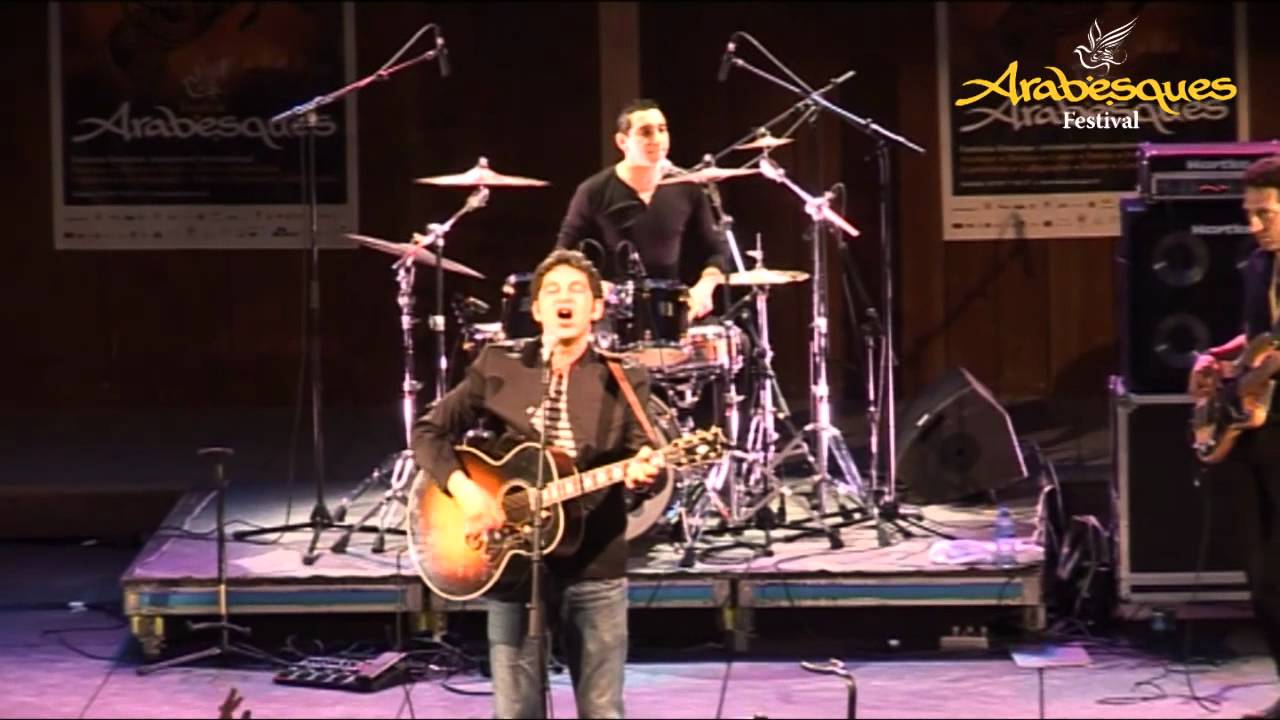 Baaziz - Festival Arabesques 2011.mp4