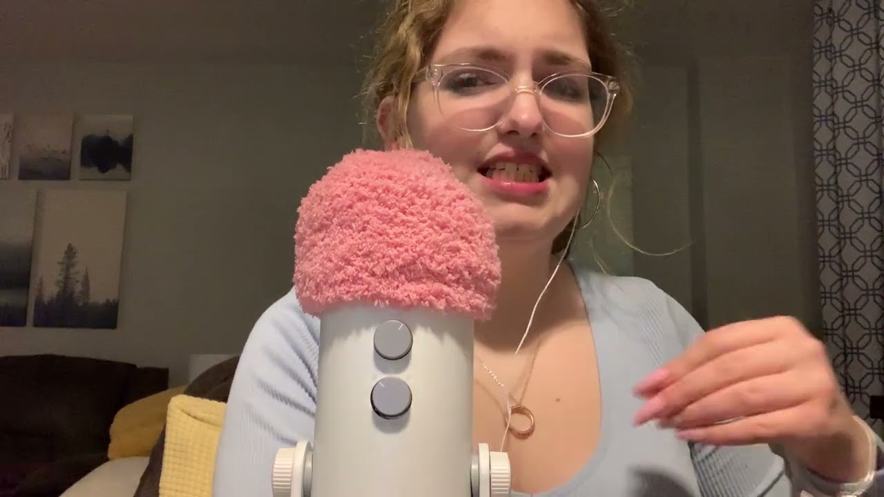 Asmr ￼ flipping through wall collages:)