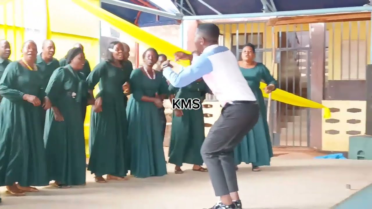 KWAYA YA BMMA -NAZARETI KIGOMA TAMASHA LA CHRISTMAS PAROKIA YA KATUBUKA 2025