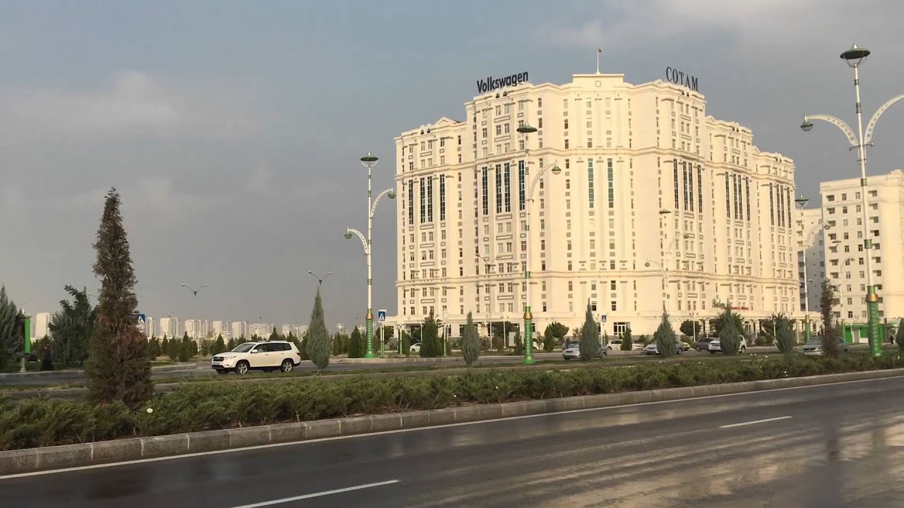 ► Driving through the Streets of Ashgabat, Turkmenistan