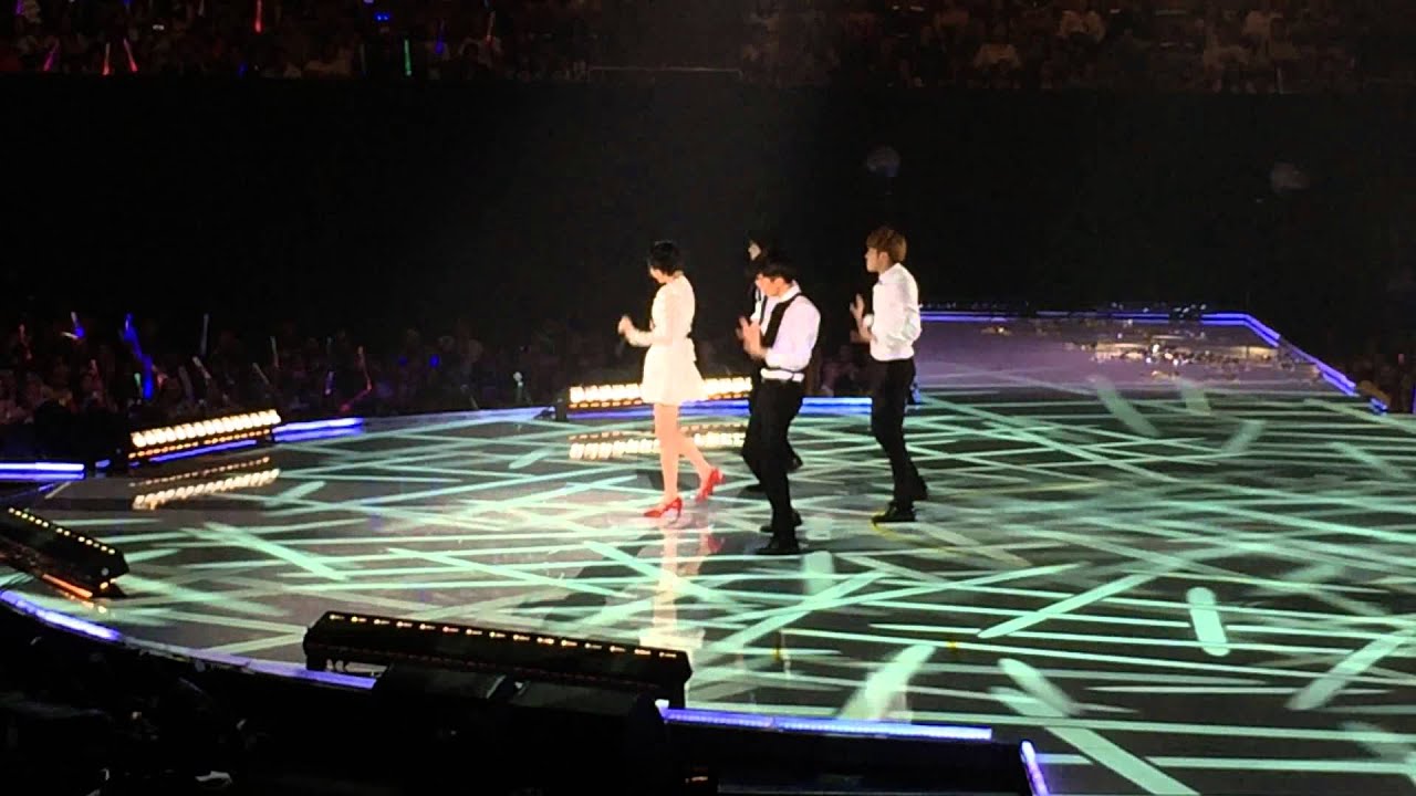 [Fancam] 140809 IU Red Shoes+You & I+Opening Ment(SO CUTE)+Friday KCON 2014