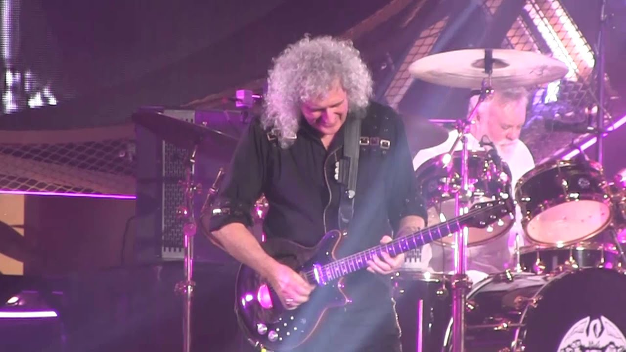 HD - Crazy Little Thing Called Love - Queen - Vienna 2015