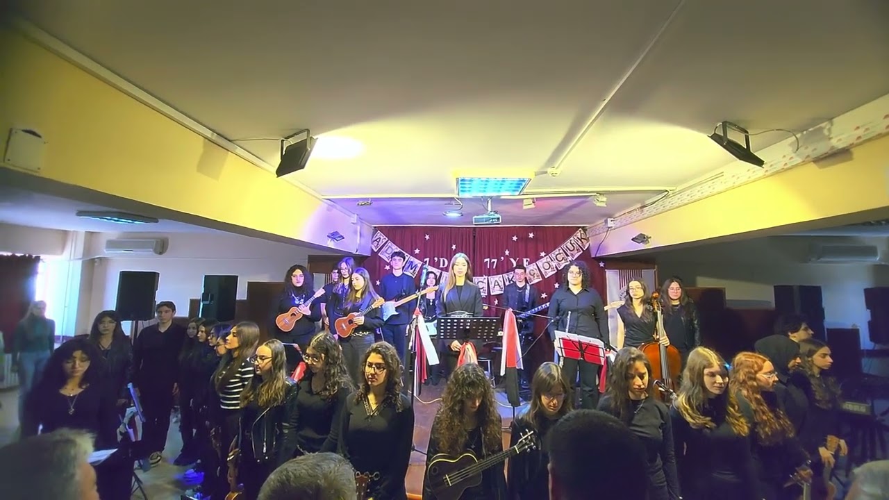 Saygı duruşu ve İstiklal Marşı