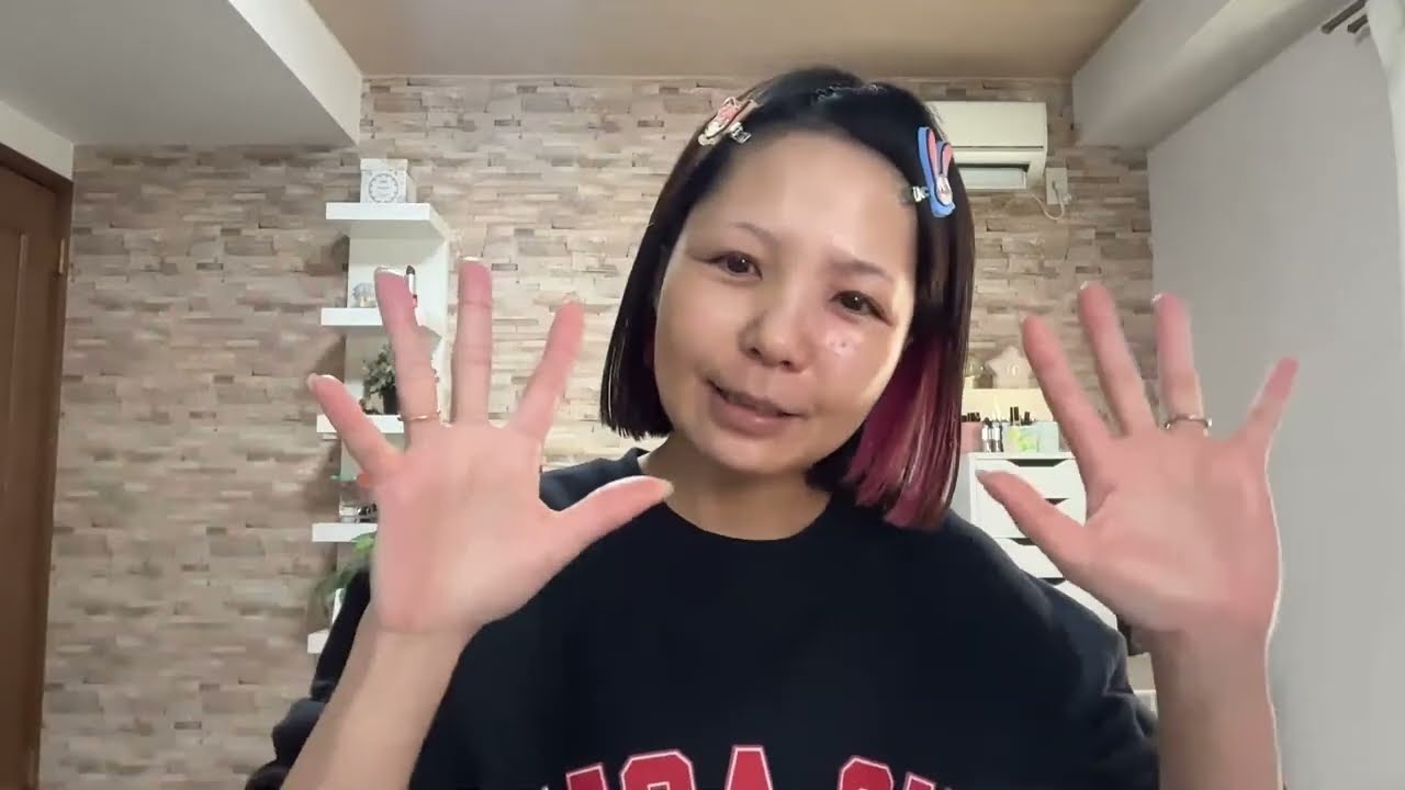 8時からライブ配信！