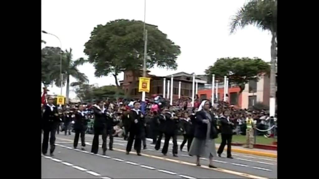 SANTA MARIA DEL ROSARIO EN EL DESFILE DE CHORRILLOS 2009