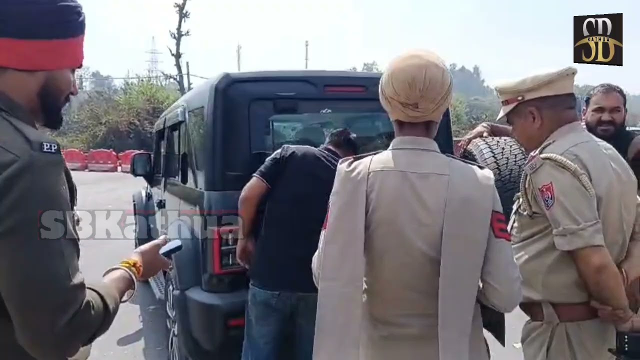 पंजाब पुलिस ने माधोपुर में क्यूं लगाया नाका...See More