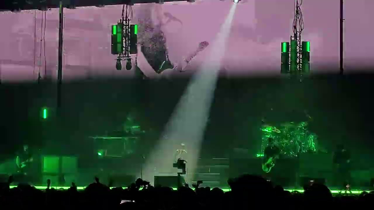 Deftones - Milk Of The Madonna (09.02.26 live Hanns-Martin-Schleyer-Halle, Stuttgart)