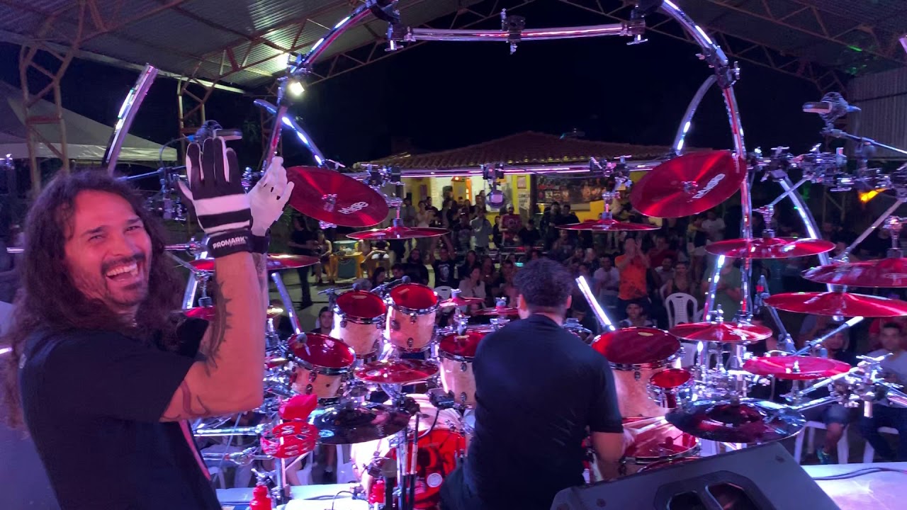 TVMaldita Presents: Riquelme tocando a música 
