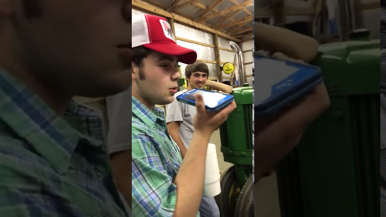 Guy prank calls Waffle House with Family Guy character voice.