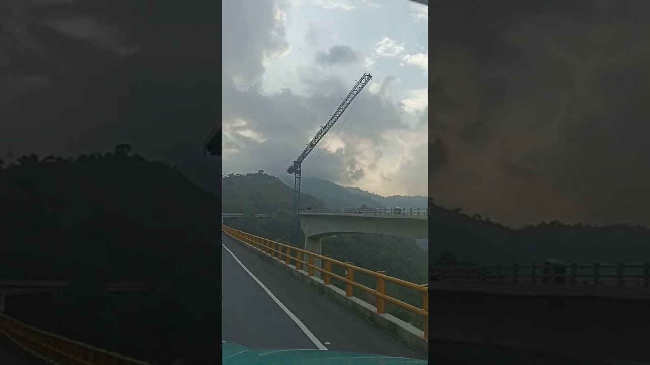 Nuevo puente de Boquer&oacute;n-Ibagu&eacute; Curvas Pericos