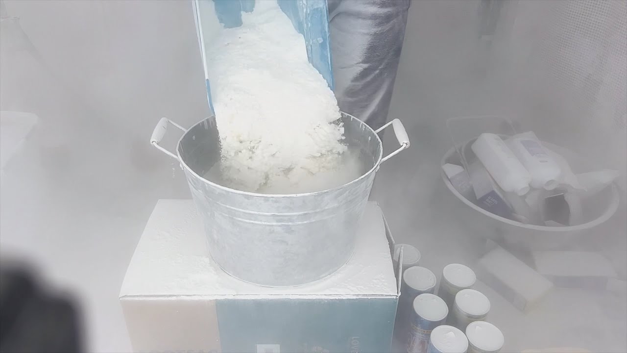 SUPER DUSTY POWDER PLAY WITH BABY POWDER, CS, AJAX AND OG COMET. #asmr #cleantok