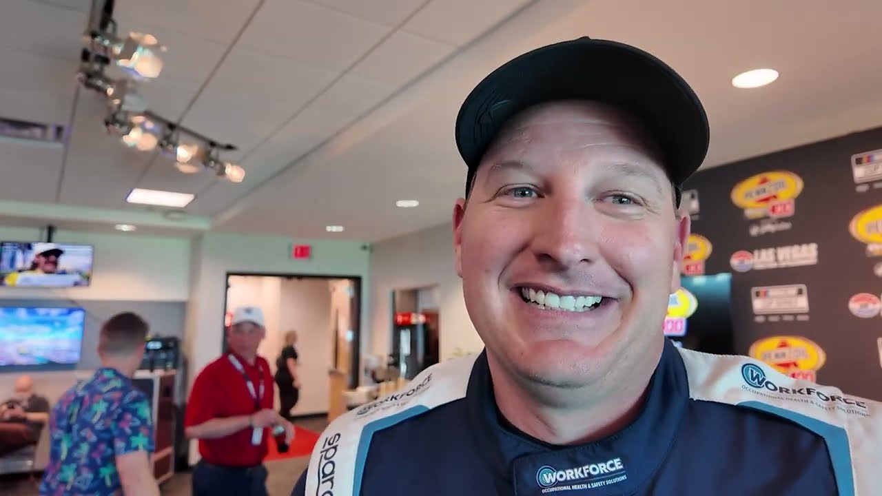 Макдауэлл не смог попасть в боксы IndyCar.