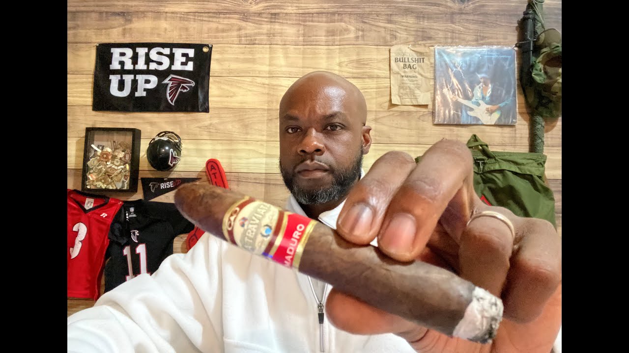 CAO La Traviata Favorito Torpedo Maduro | Cigar Review - Is It Box Worthy