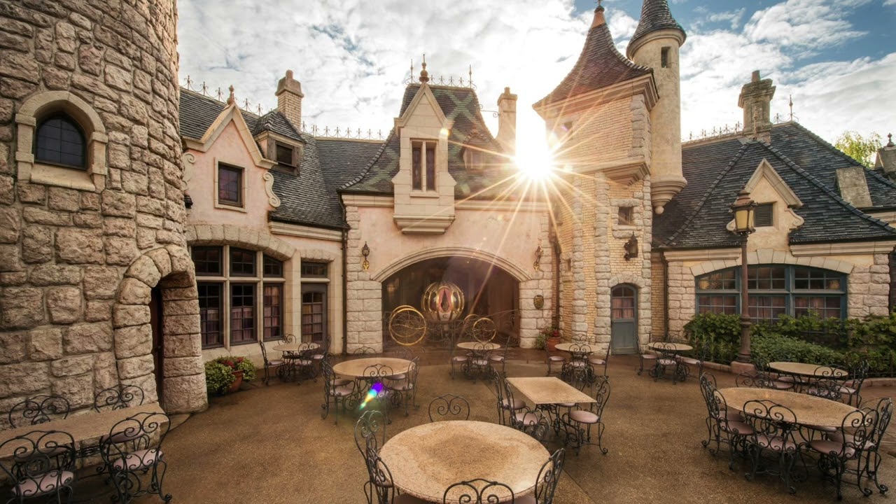 Auberge de Cendrillon | Full HQ Restaurant Loop | Disneyland Paris