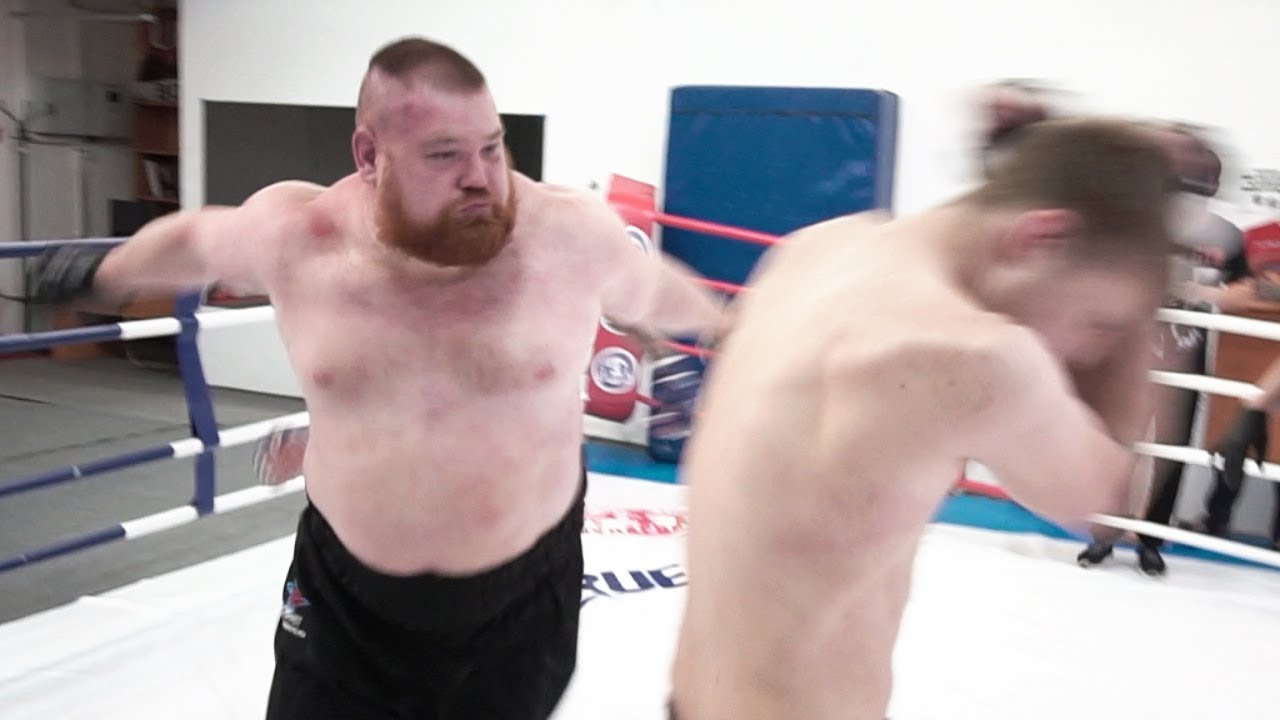 Безумный бой Дацик 150 кг против двоих бойцов / TRUE GYM FIGHTS