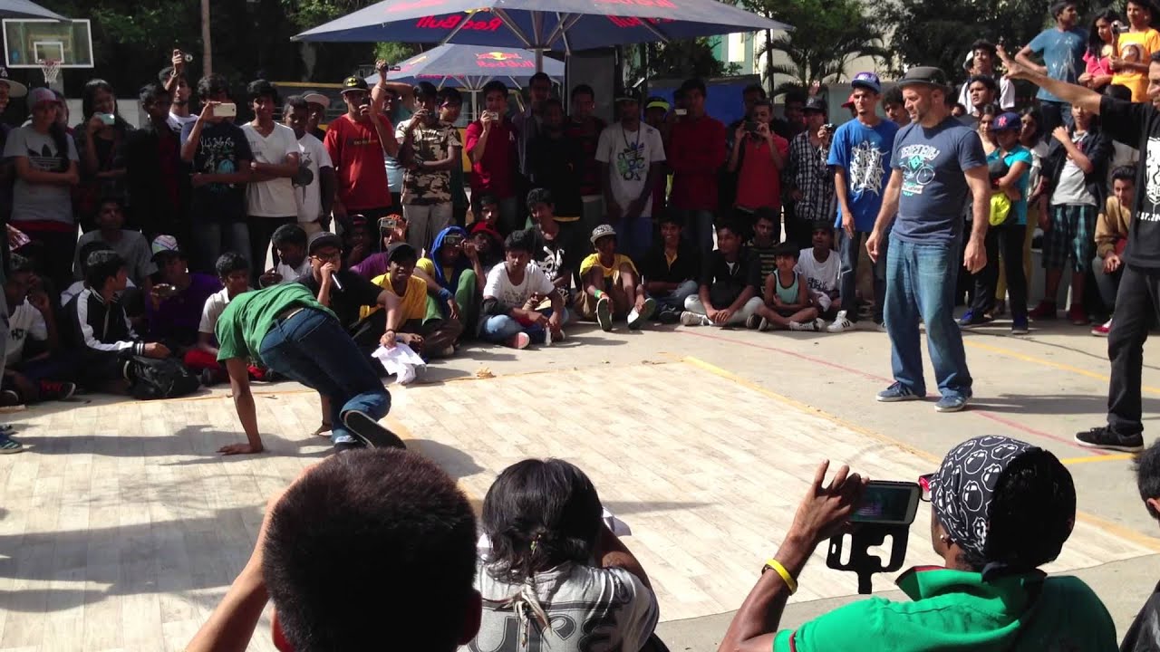 Freeze 2013- Bboy Storm and bboy nas Vs Roc fresh crew Exibition battle