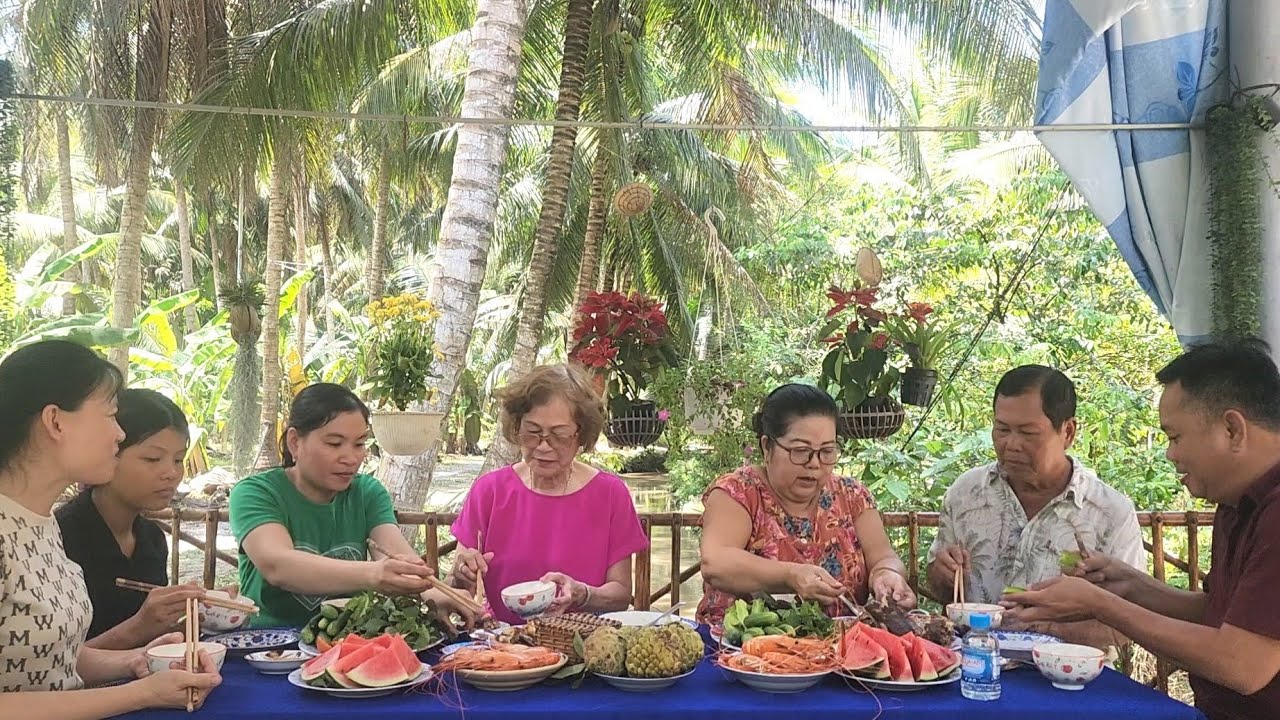 Vượt Hàng Trăm Cây Số Trải Nghiệm Câu Cá và Dùng Bữa Cơm Thân Mật Bên Gia Đình Bếp Quê|BQCM & Family