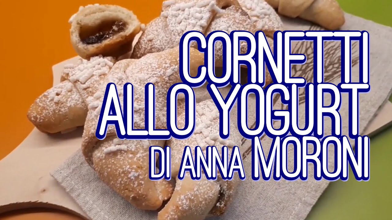 Cornetti veloci allo yogurt di Anna Moroni | Ricetta veloce | Colazione o merenda