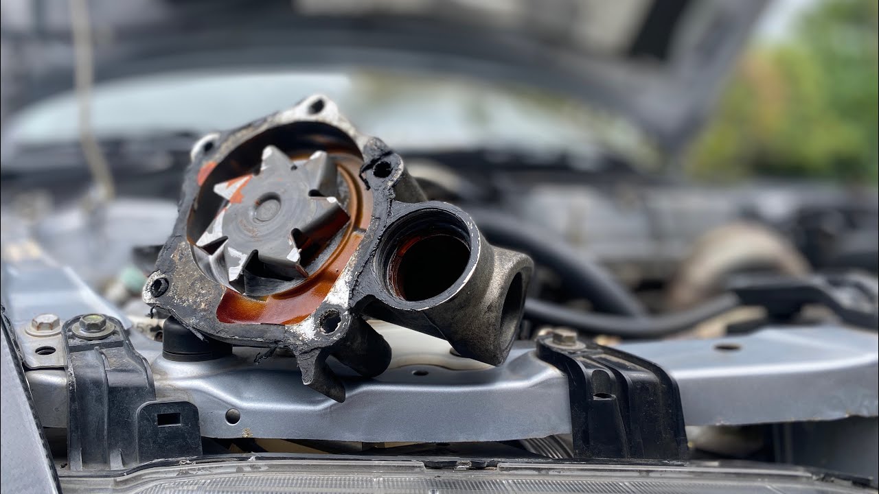 Replacing Water Pump On A 4G63 Engine (EVO 8) #mitsubishi #evolution