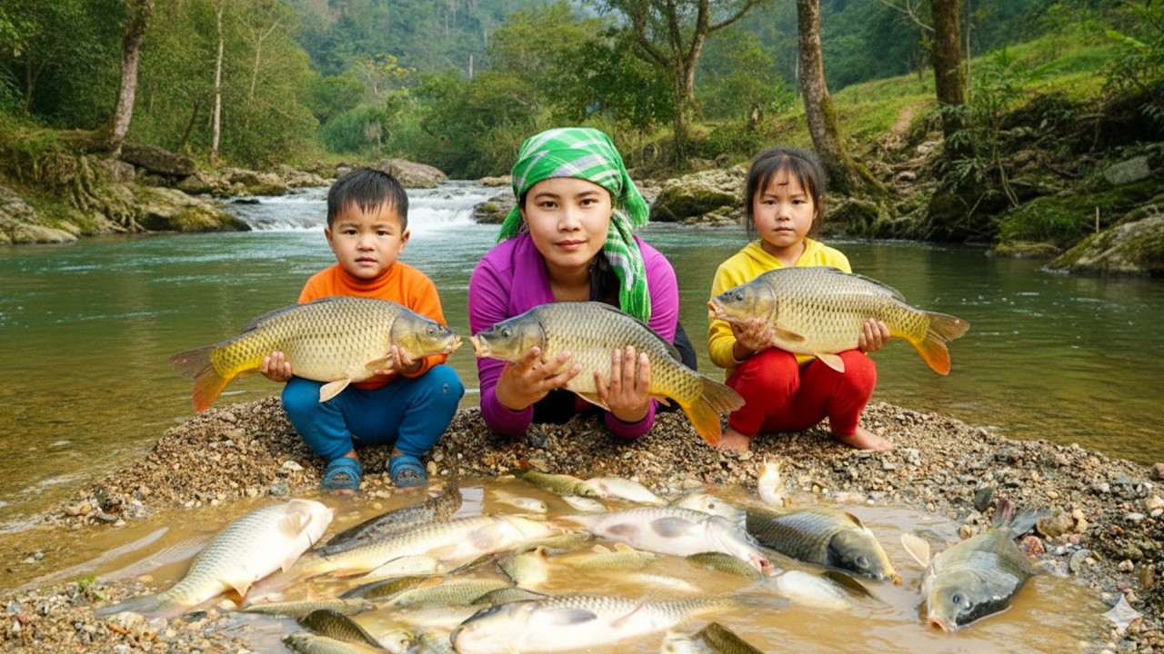 Catching Giant River Fish for Market Sale & Boiling Medicinal Water for Facial Care