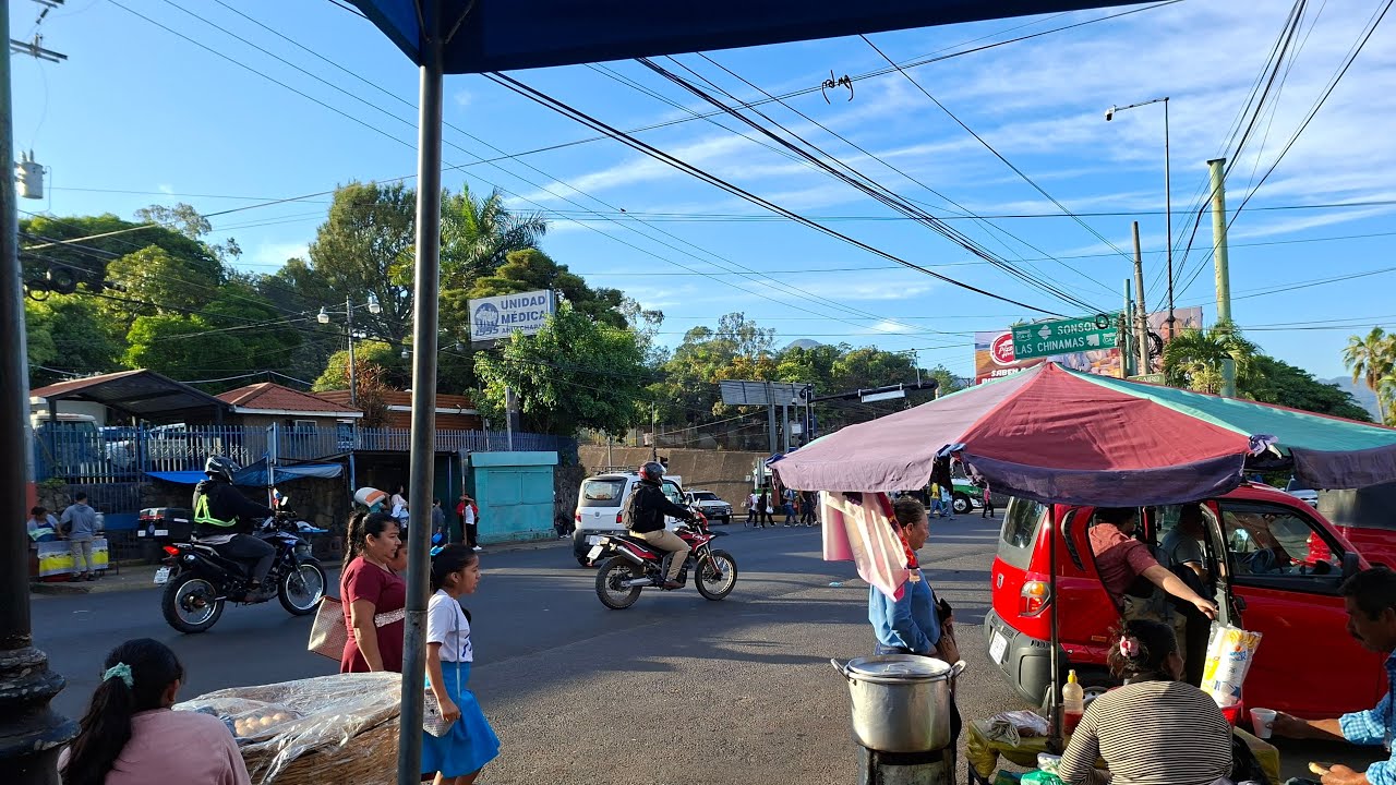 Ojitos bellos de el Salvador está en vivo