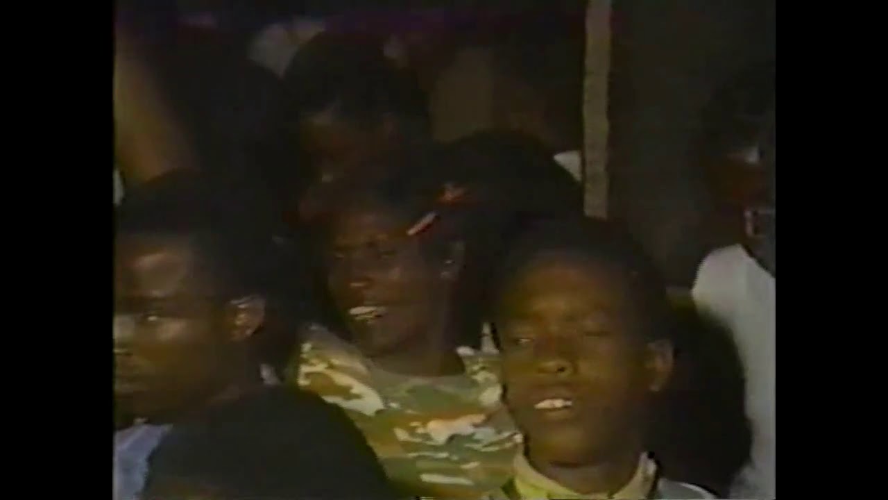 Yami Bolo (Stur Mars 1985)