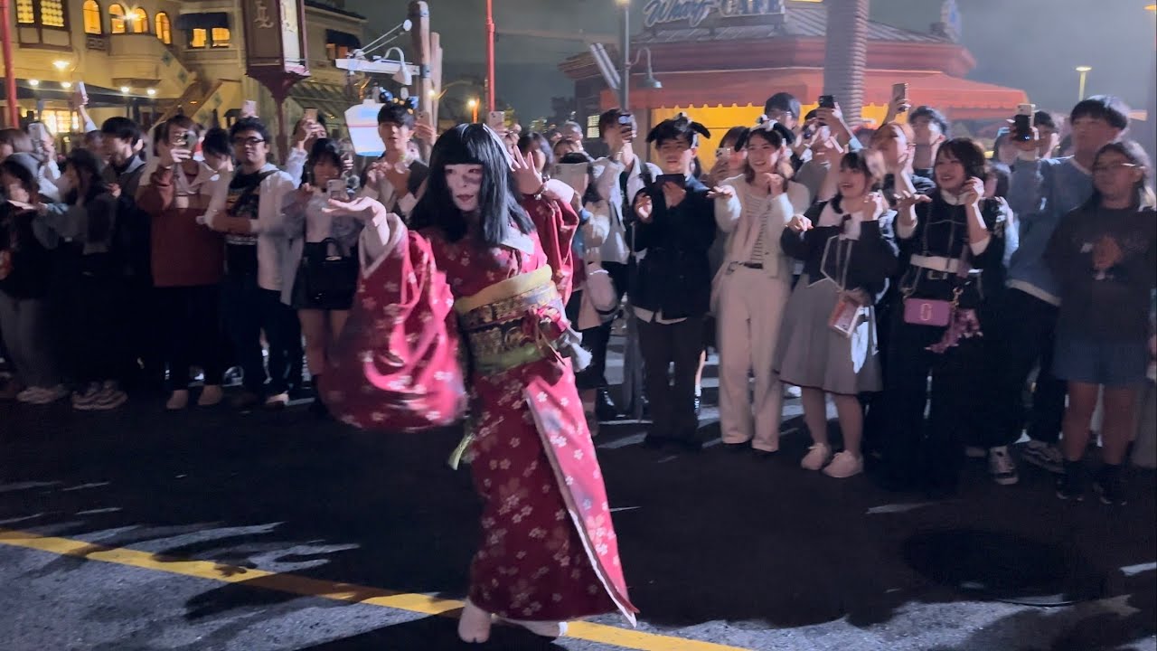【USJホラー・ナイト2023】呪いの日本人形　Possessed Playthings（ポゼッスド・プレイシングス）Ado「唱」ゾンビ・デ・ダンス2023/10（4K HDR 60fps）