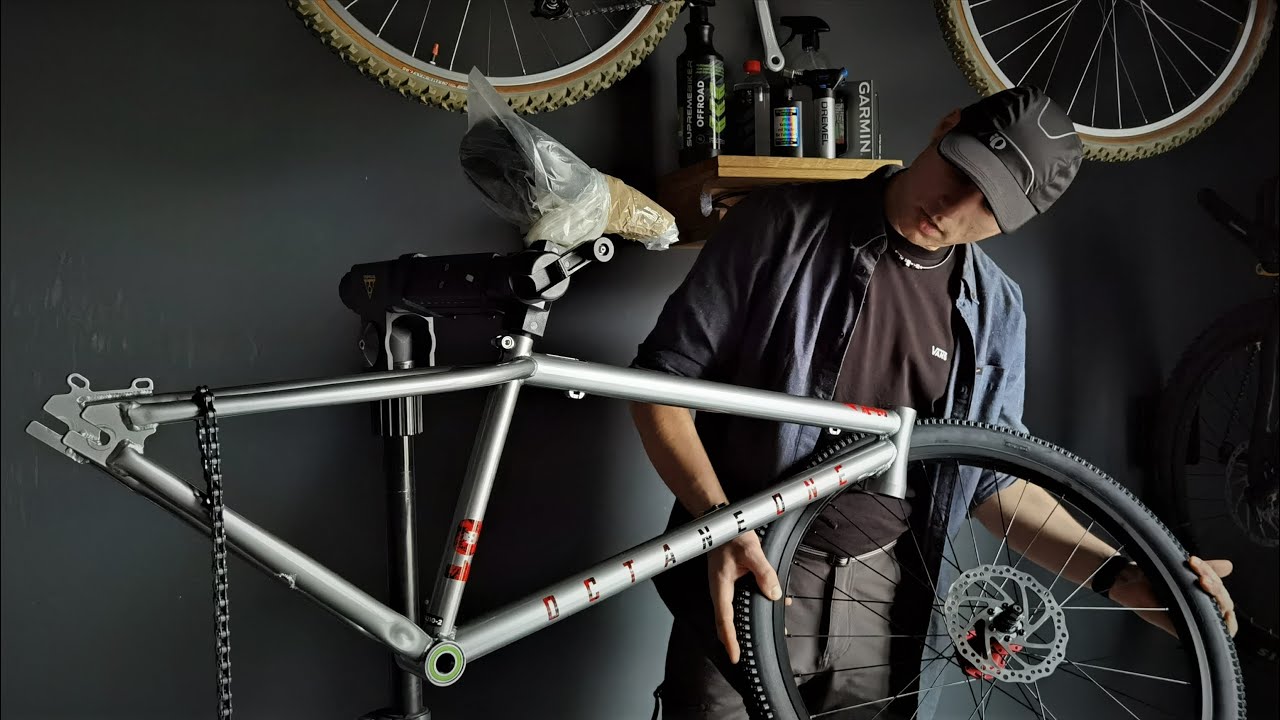 Das billigste Dirt Jump Bike Aufbau mit Stahlrahmen.