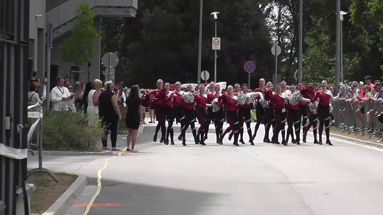AP klub Brušperk - Top Teens / Mistrovství Evropy mažoretek 2019 Győr - POM defilé senior