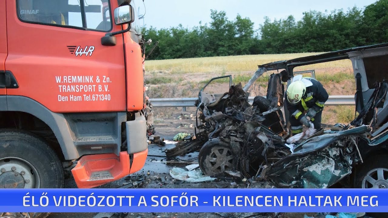 Élő videózott a sofőr - kilencen haltak meg