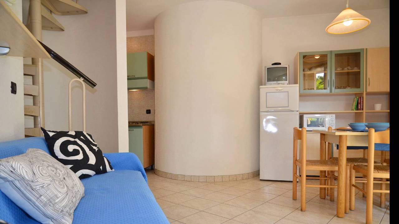 Bibione villaggio Tivoli vendita villetta trilocale con giardino privato e recintato e piscine
