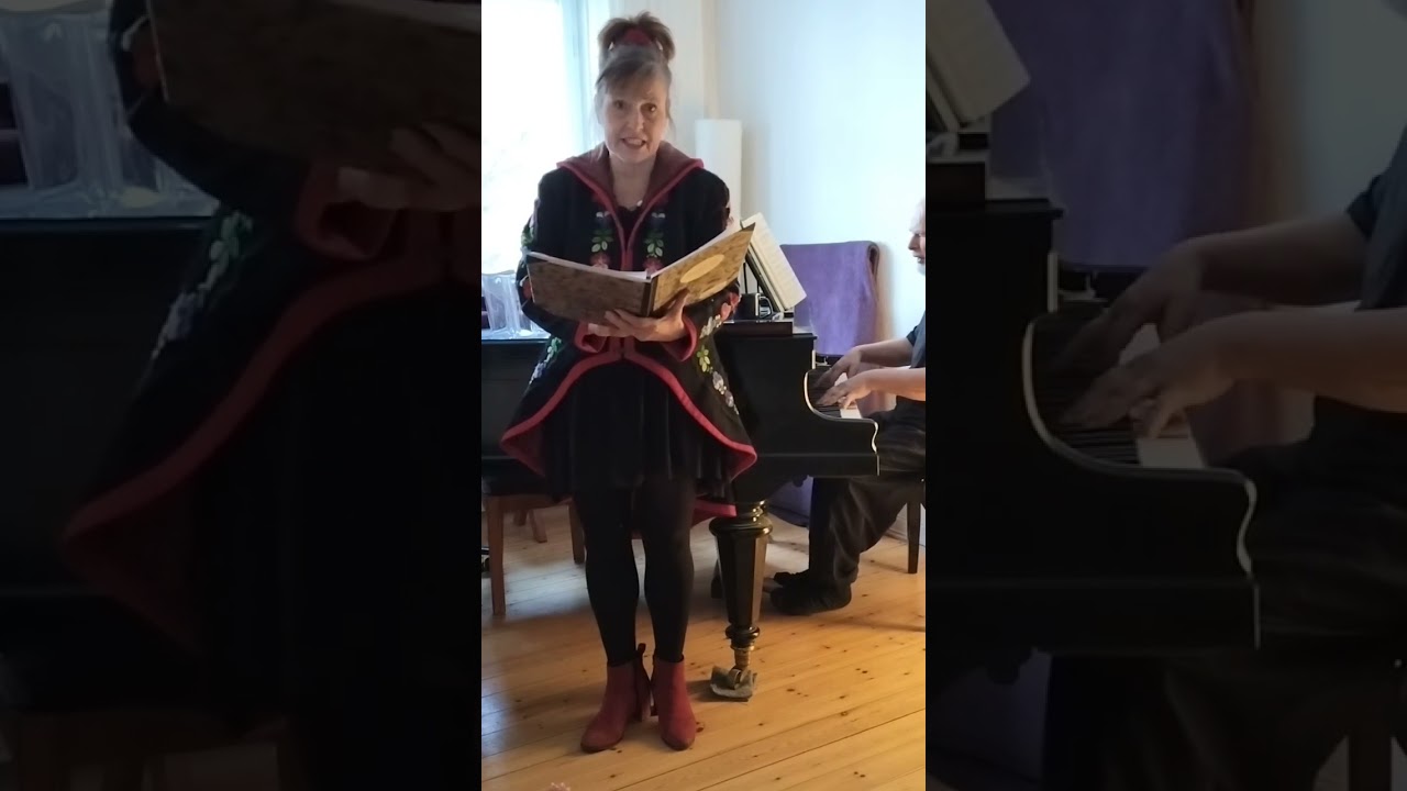 Anna Eklund Tarantino swedish soprano sings Musik by V.Ekelund/J.Eriksson 26.02.02 piamorex YouTube