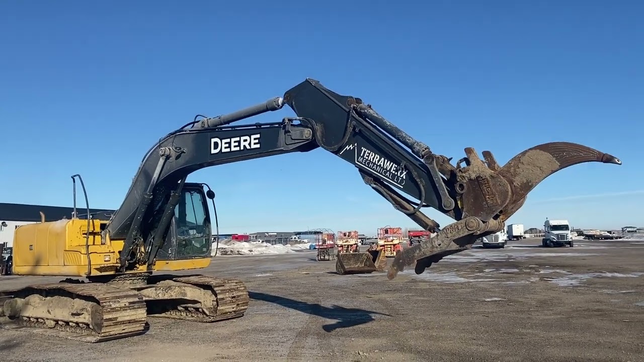 2011 John Deere 200D LC Hydraulic Excavator