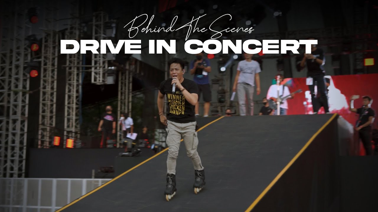 Ariel Menyapa Penonton Pake Sepatu Roda (Behind The Scenes Drive In Concert)