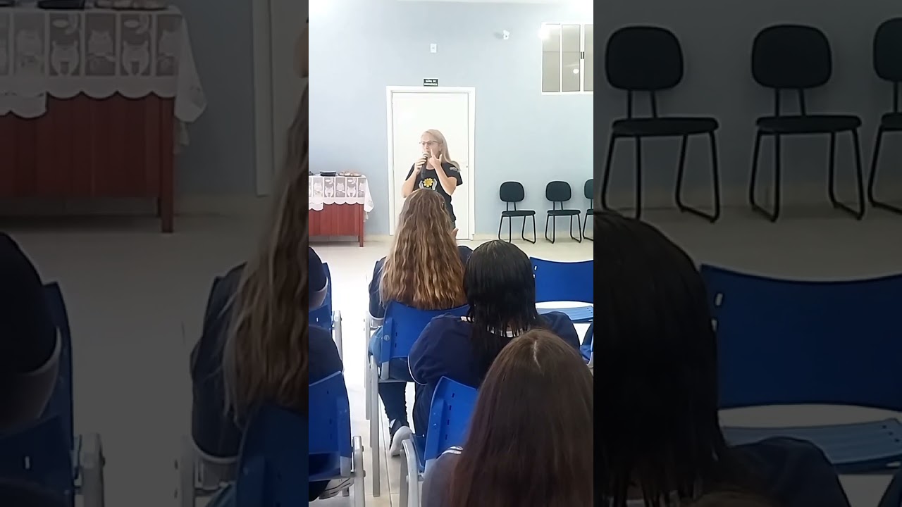 Import&acirc;ncia da Escola de Educa&ccedil;&atilde;o Especial no Processo Educacional Inclusivo