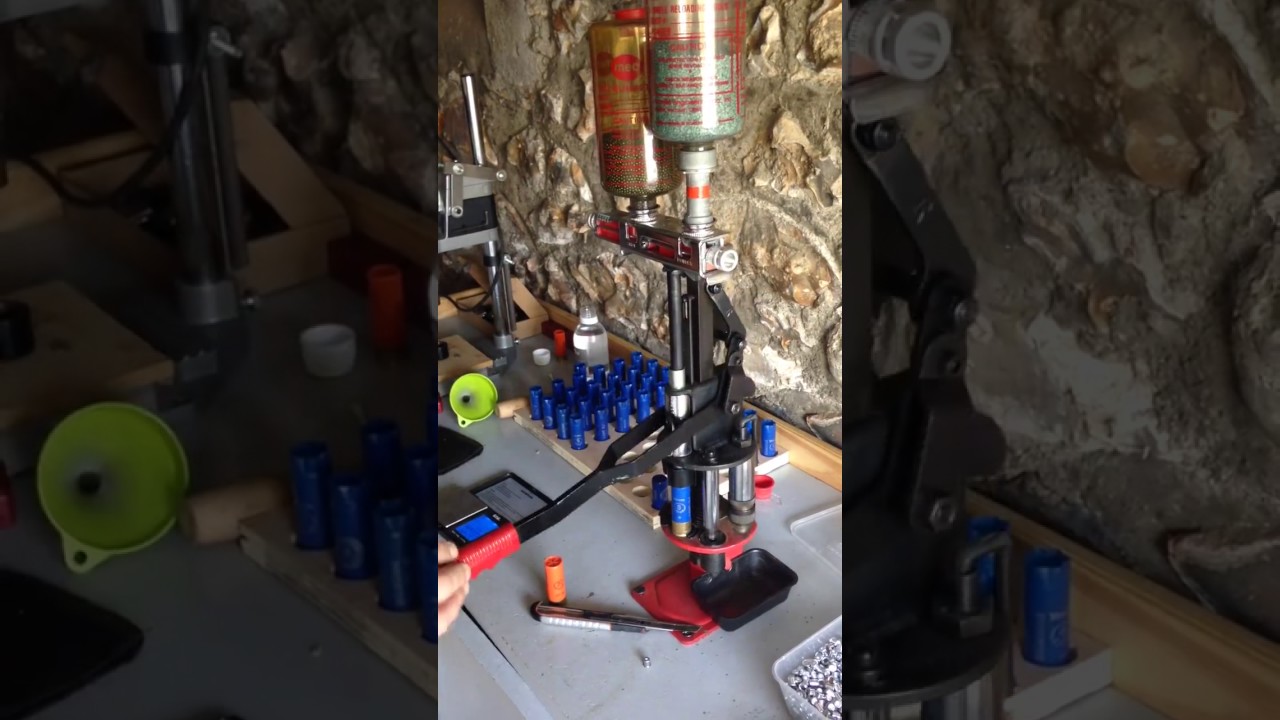 Recargando un cartucho de escopeta