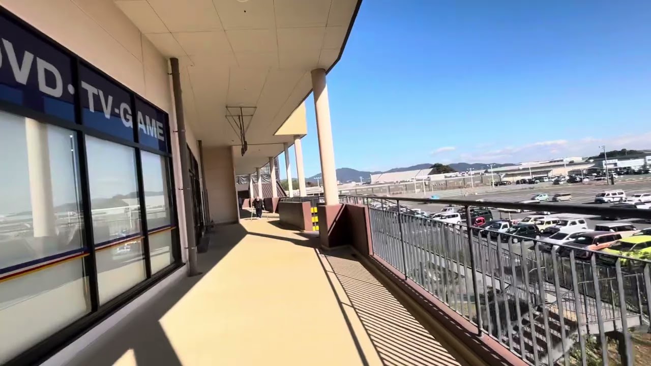 クラスポ 蒲郡　エスカレーター