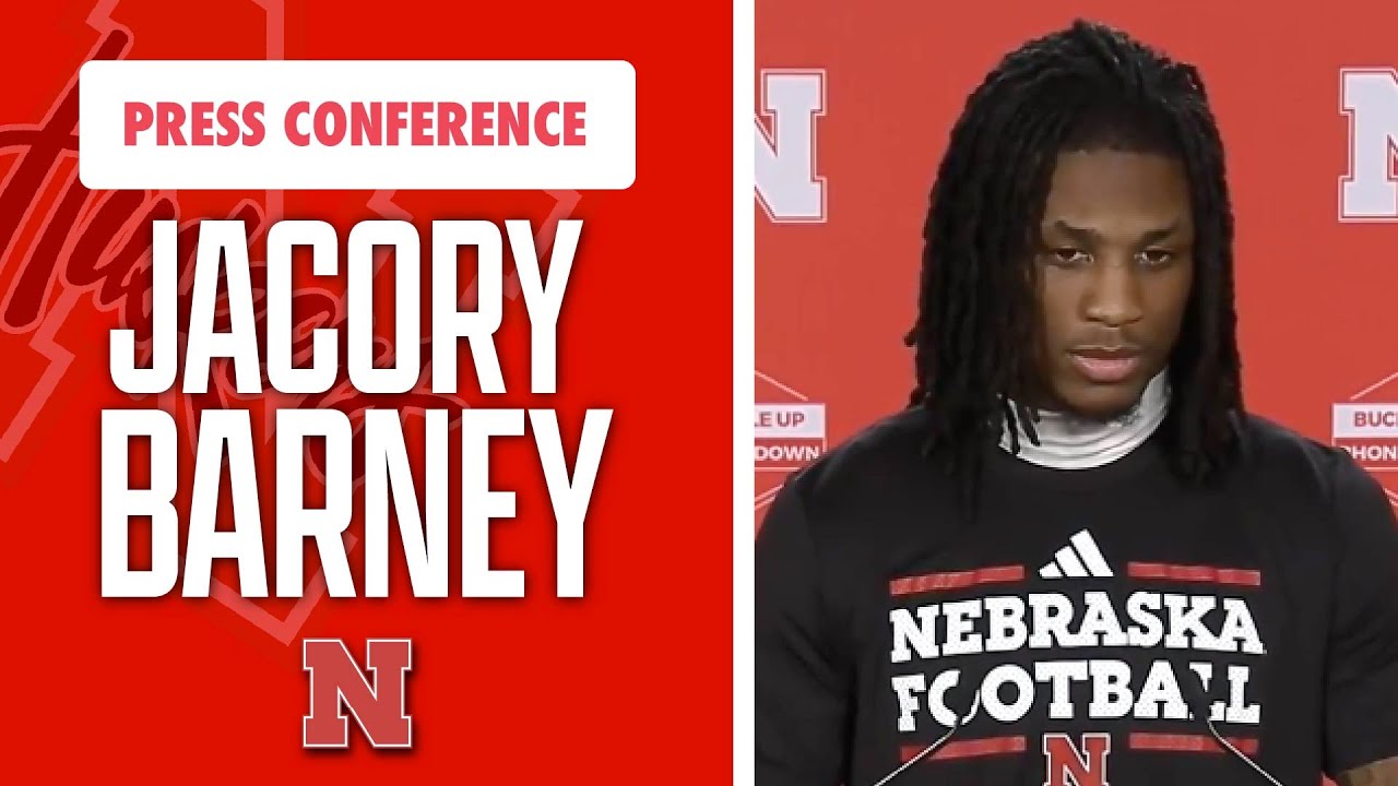 Ресивер Небраски Джакори Барни встречается со СМИ во вторник, 1 Великобритания.