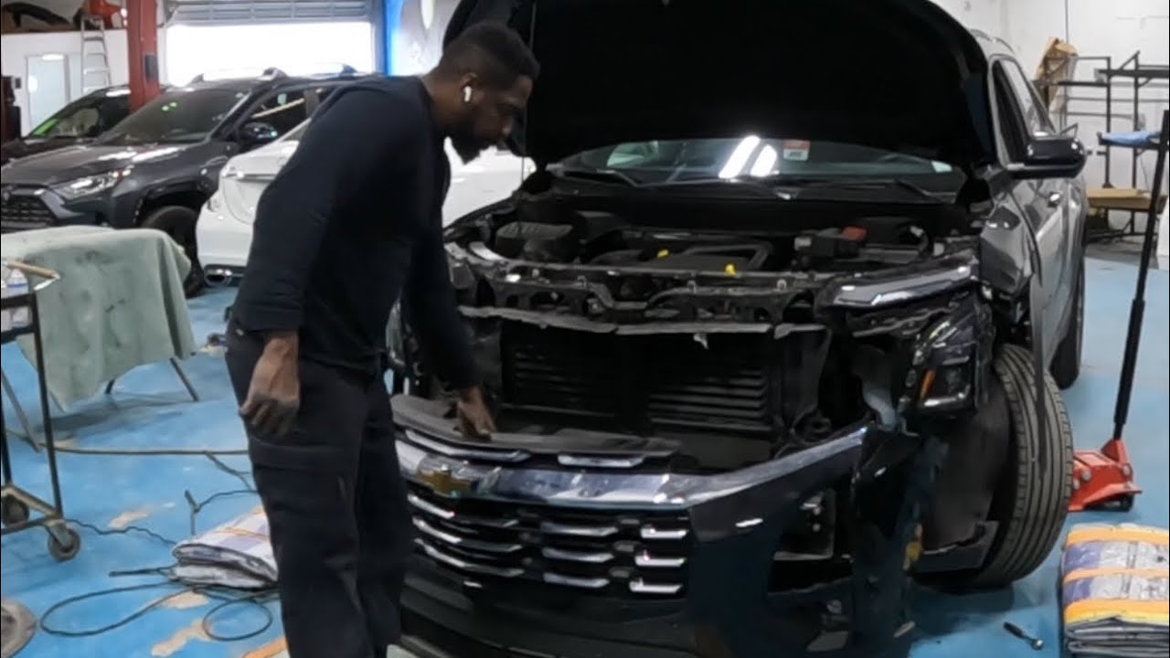 DIY 2025 Chevy equinox how to take the front bumper and headlight off,step by steps instructions 
