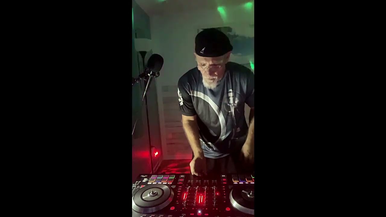 Old School Funk Dance Mix - DJ DMC 70s  80s Dancing  LIVE Dj Mix